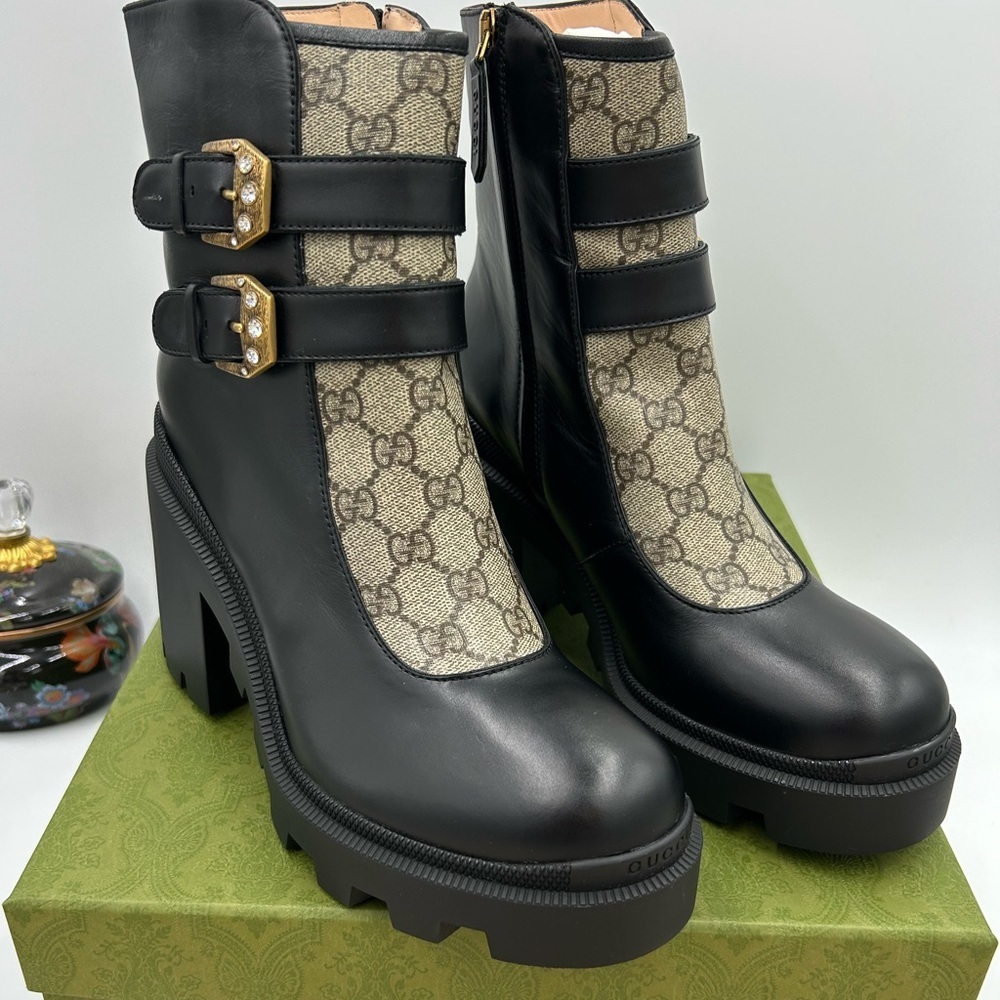 Women's Gucci Supreme ankle boots with rhinestone studded buckles size 41.5